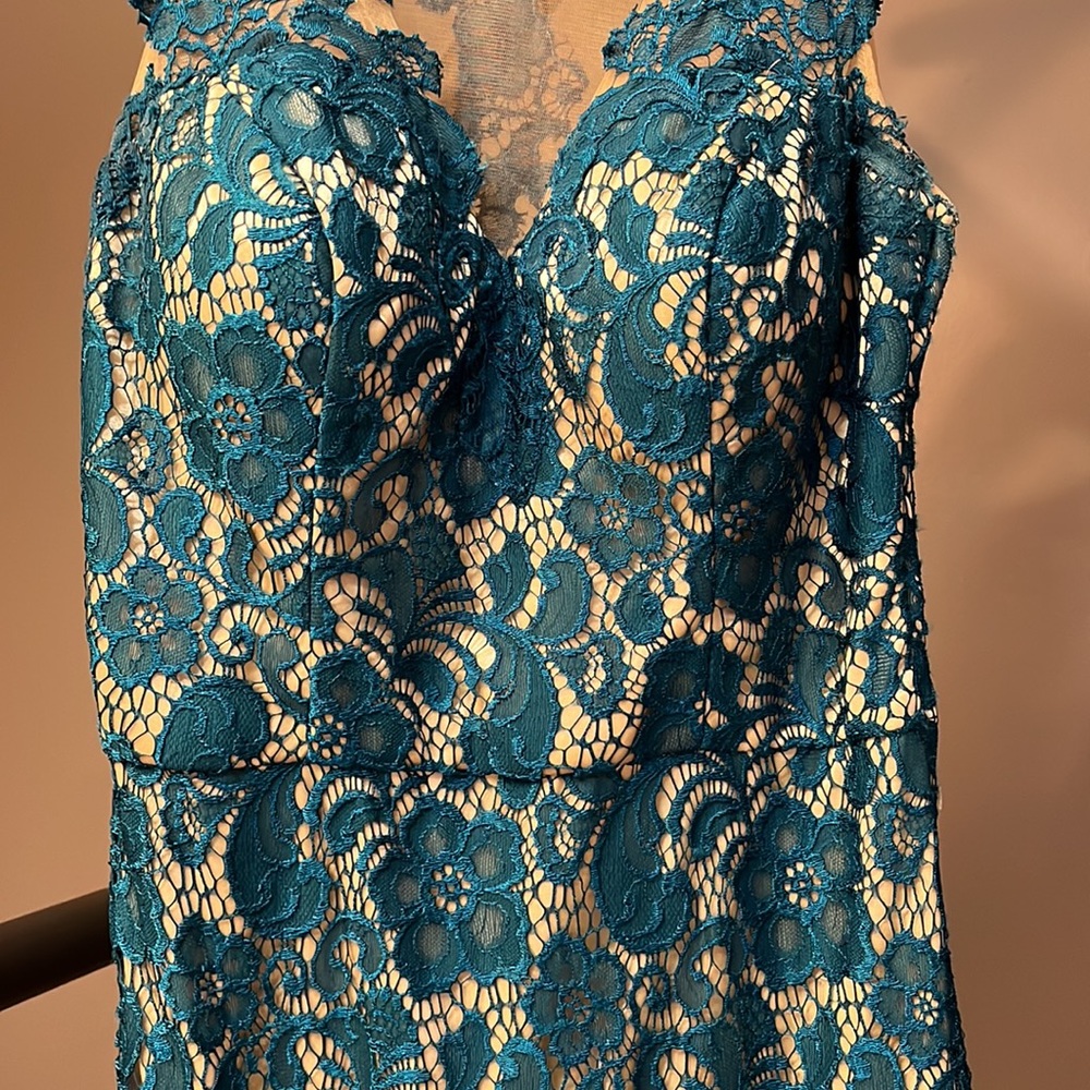 One of a kind formal dress - Picture 8 of 10